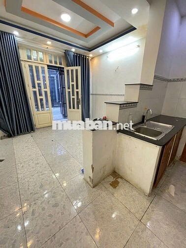 NHÀ 2 TẦNG KIÊN CỐ, HẺM XE HƠI, (4X8)M2, SÁT MẶT TIỀN, 3.6 TỶ CÒN TL
