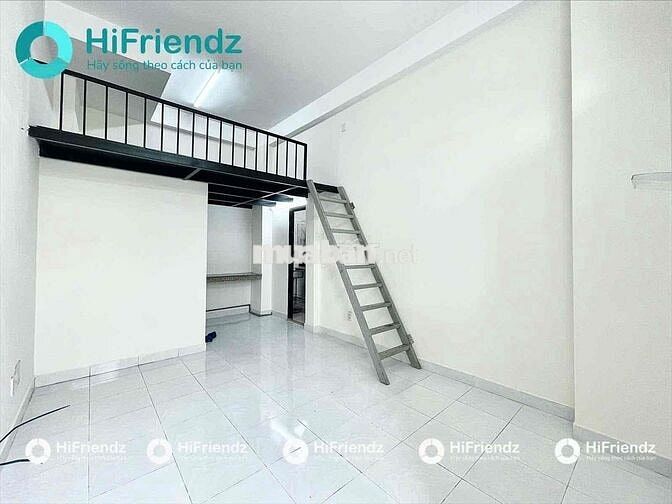 Phòng trọ duplex - Gác Cao - Ban công thoáng - Thang Máy - Cộng Hoà