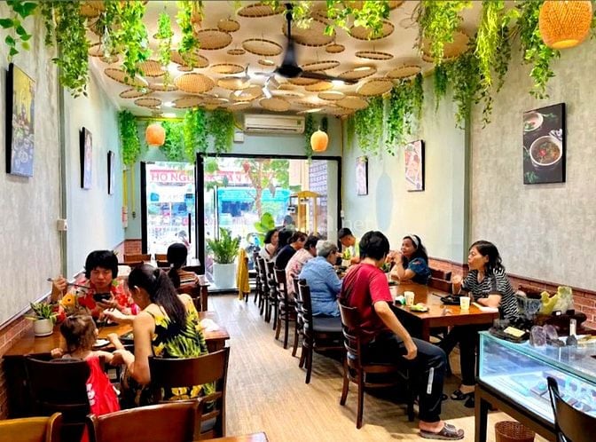 BÁN NHÀ MẶT TIỀN : 270 LÊ VĂN SỸ - P. 14 - Q. 3 - TPHCM