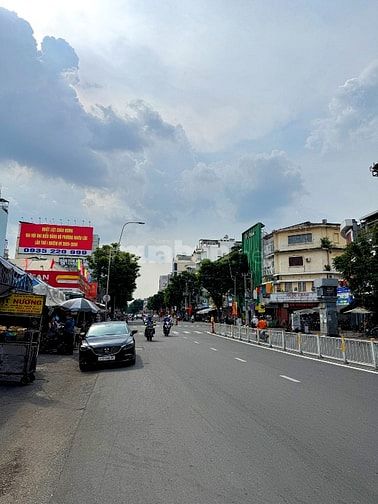 BÁN NHÀ MẶT TIỀN : 270 LÊ VĂN SỸ - P. 14 - Q. 3 - TPHCM
