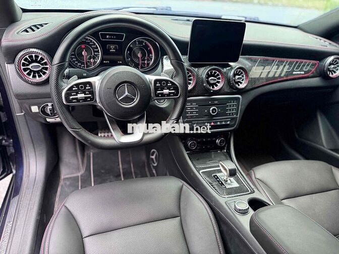 Mercedes Benz CLA 45 AMG 4MATIC - sản xuất 2015