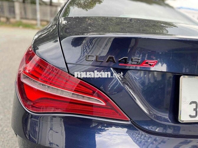 Mercedes Benz CLA 45 AMG 4MATIC - sản xuất 2015