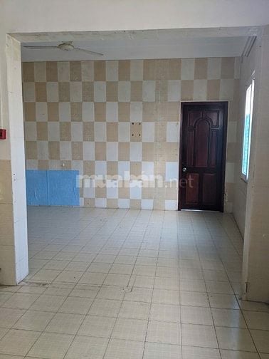 Cho thuê nhà mặt tiền Nguyễn Xuân Khoát, P.P.T.Hòa, Q.Tân Phú giá 24tr
