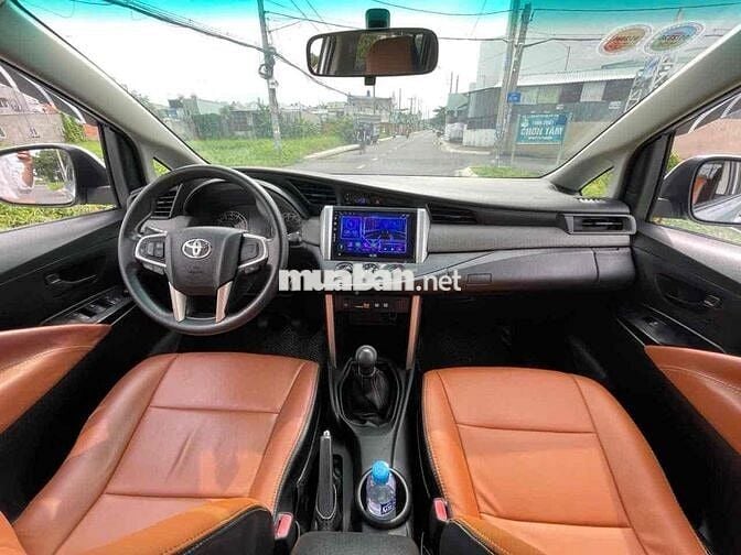 Toyota Innova 2017 2.0E - 84000 km