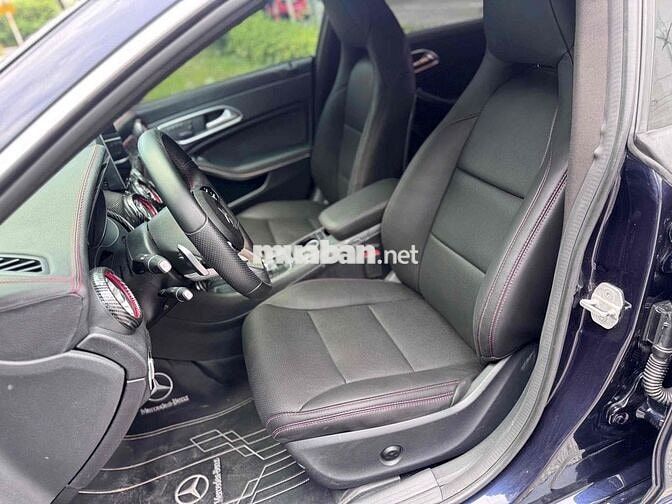 Mercedes Benz CLA 45 AMG 4MATIC - sản xuất 2015
