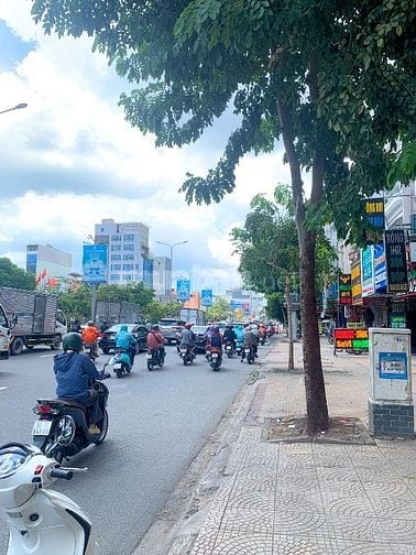 BÁN NHÀ MẶT TIỀN : 202 CỘNG HÒA - P. 12 - Q. TÂN BÌNH - TPHCM