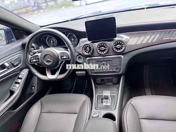 Mercedes Benz CLA 45 AMG 4MATIC - sản xuất 2015