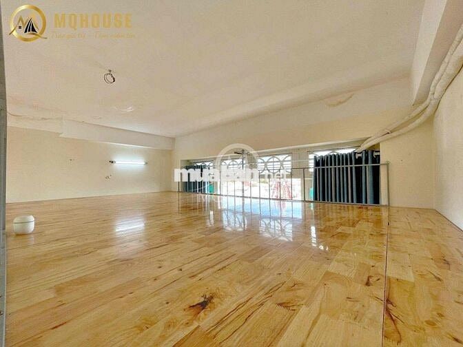 Cho thuê duplex cửa sổ trời/ban công siêu rộng giá rẻ - Gần Văn Hiến