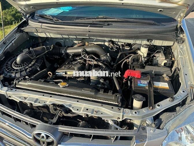 Toyota Innova 2016 2.0E - 84000 km