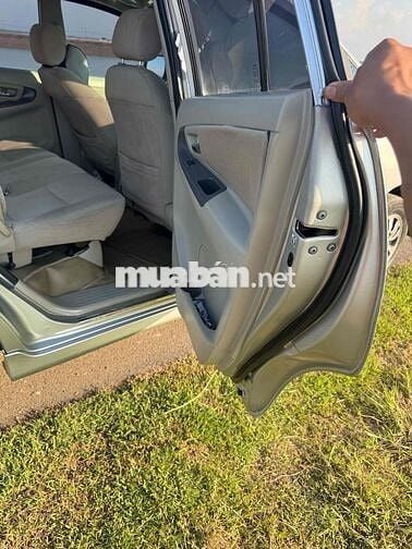 Toyota Innova 2016 2.0E - 84000 km