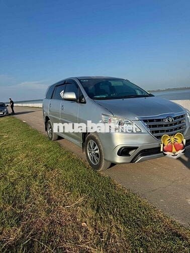 Toyota Innova 2016 2.0E - 84000 km