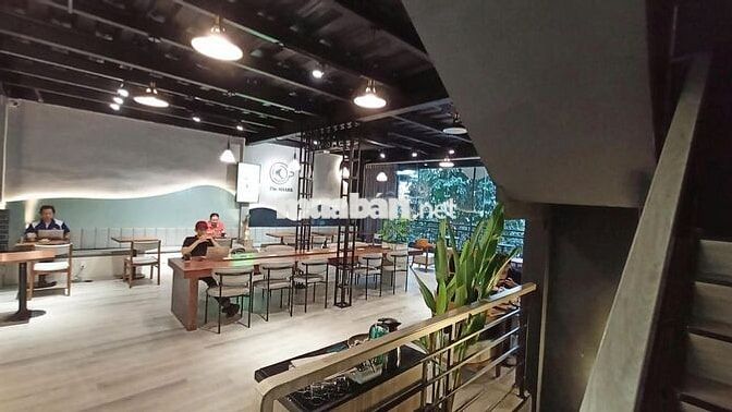 MT Trường Sa , Quận 3 - 8x12 - 4 Tầng Suốt Ốp Kính Đẹp