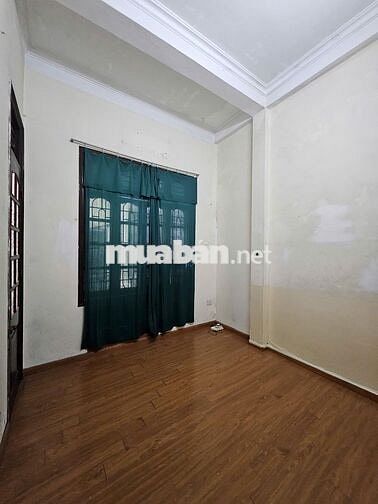 Cho thuê nhà nguyên căn 40m2 x 4 tầng mặt phố