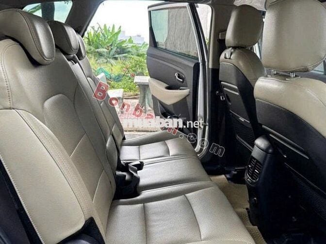 Kia Rondo 7 chỗ – rộng rãi, khỏe khoắn