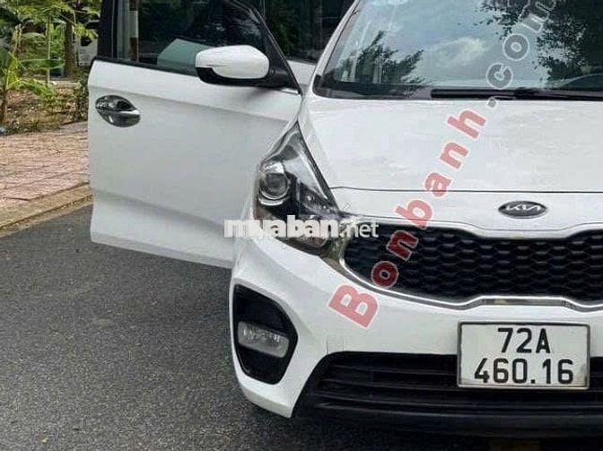 Kia Rondo 7 chỗ – xe gia đình sử dụng giữ gìn