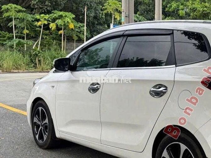 Kia Rondo 7 chỗ – rộng rãi, khỏe khoắn