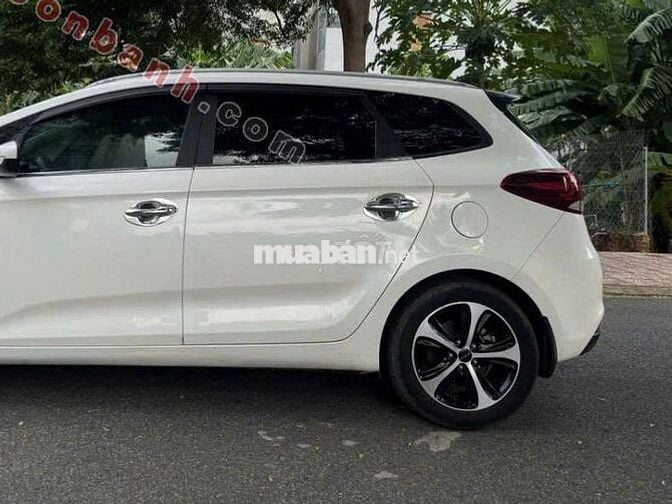 Kia Rondo GMT 2017 – vận hành bền bỉ