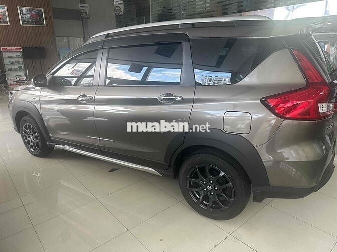 Suzuki XL7 2025 bảng hybrid giảm mạnh bao hs khó