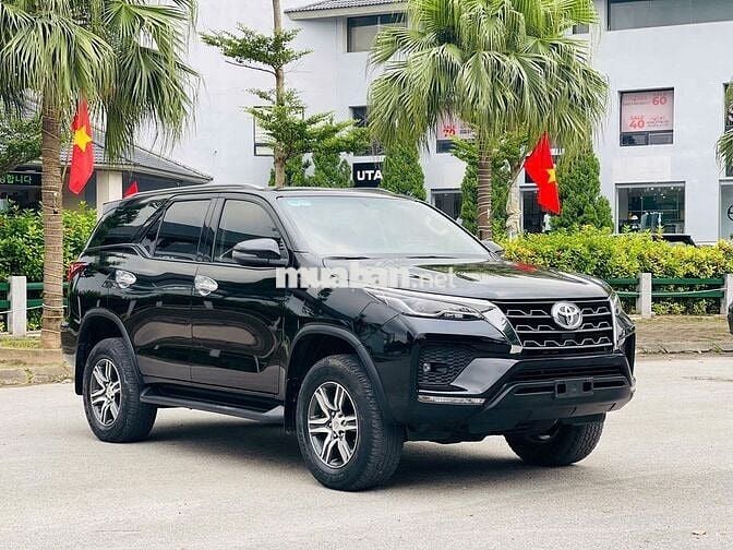 Toyota Fortuner 2.4G 4x2 AT Model 2021 Xe cá nhân