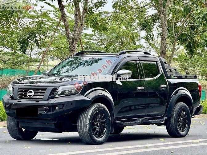 Nissan Navara SL 2.5MT 4WD 2015