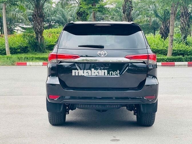 Toyota Fortuner 2.4G 4x2 AT Model 2021 Xe cá nhân