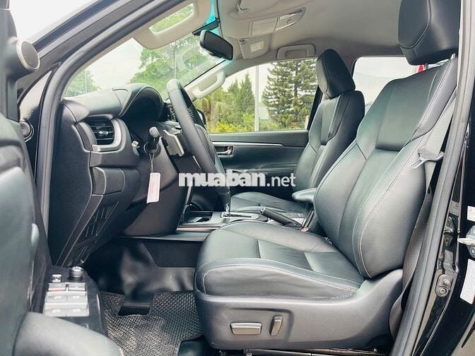 Toyota Fortuner 2.4G 4x2 AT Model 2021 Xe cá nhân