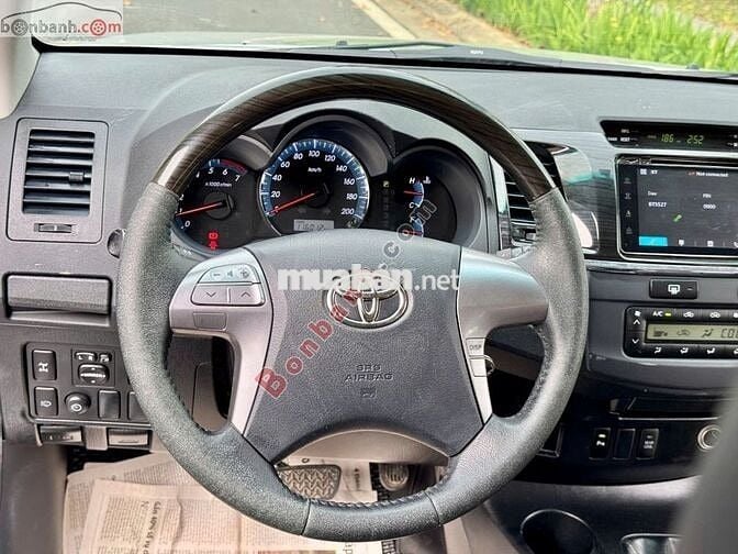 Toyota Futuner 2015 Tự động 2 cầu