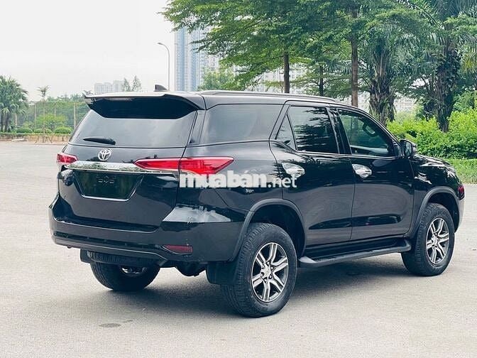 Toyota Fortuner 2.4G 4x2 AT Model 2021 Xe cá nhân