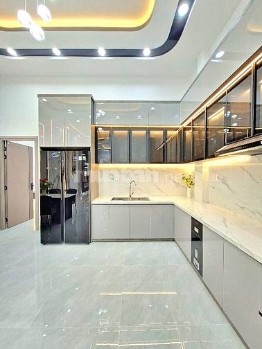 Căn nhà đẹp siêu rộng ngay Phạm Văn Hai, TB. DT: 70m2 / 3 Tỷ 210. SHR