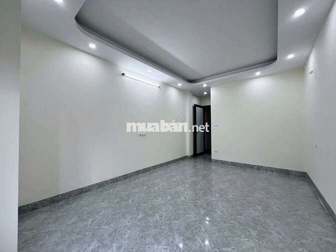 2 CĂN XÂY MỚI TINH -5 TẦNG XÁCH VALY VỀ Ở NGAY - OTO ĐỖ CHỬA,  5.8 TỶ