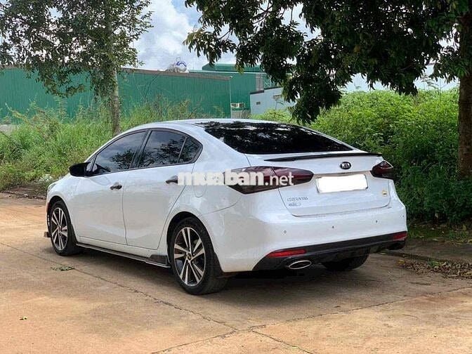 Kia Cerato 2017 1.6 AT - 76000 km