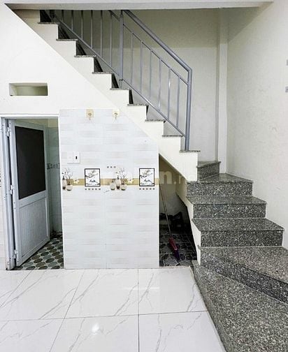 Nhà 4x8m 1 lầu hẻm 4m 759 Hương Lộ 2 quận Bình Tân thông Chiến Lược 