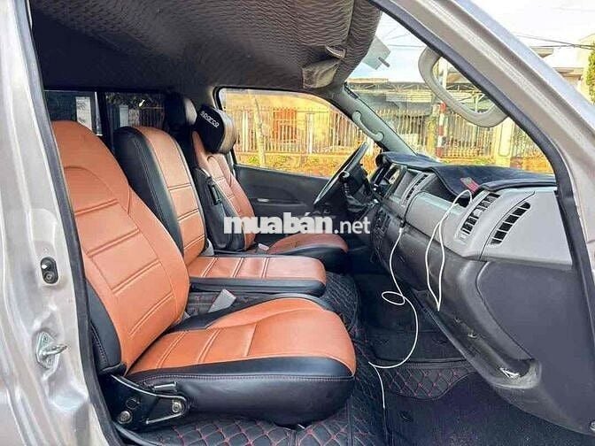 Toyota Hiace 2006 - 123 km