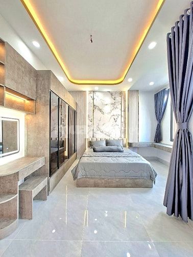 Căn nhà đẹp siêu rộng ngay Phạm Văn Hai, TB. DT: 70m2 / 3 Tỷ 210. SHR