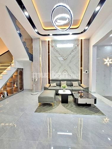 Căn nhà đẹp siêu rộng ngay Phạm Văn Hai, TB. DT: 70m2 / 3 Tỷ 210. SHR
