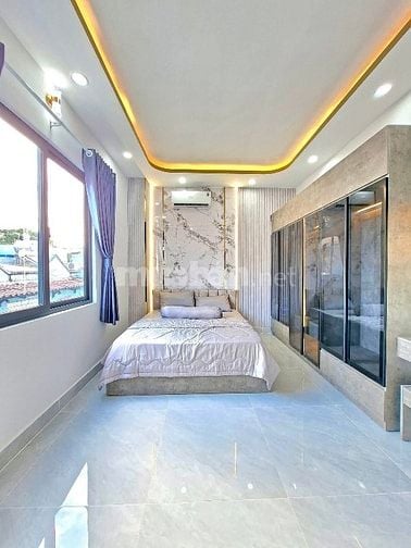 Căn nhà đẹp siêu rộng ngay Phạm Văn Hai, TB. DT: 70m2 / 3 Tỷ 210. SHR