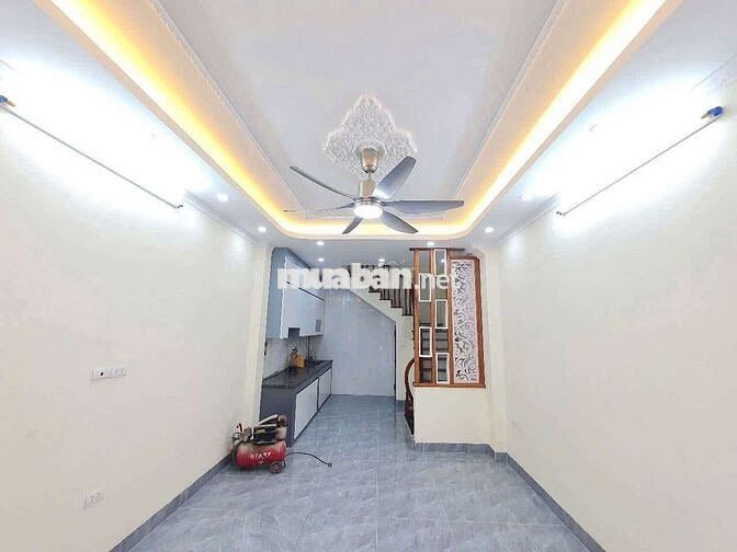 2 CĂN XÂY MỚI TINH -5 TẦNG XÁCH VALY VỀ Ở NGAY - OTO ĐỖ CHỬA,  5.8 TỶ