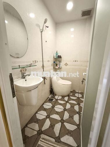 DT:46,7m2- Bán nhà mới 2Tầng ,3PN, 3WC Hẻm Xe Hơi Lê Văn Sỹ ,Giá 8,5Tỷ
