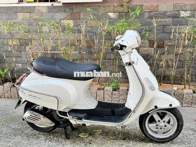 Piaggio Vespa