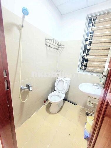 CHO THUÊ STUDIO FULL NỘI THẤT-THANG MÁY NGAY ISB ĐH KINH TẾ . CHỈ 4Tr