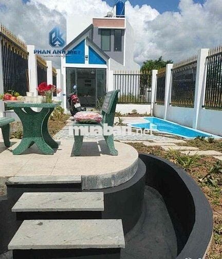 GẤP! Cho thuê biệt thự sân vườn thị trấn Bến Lức giá rẻ