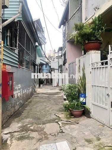 Nhà hẻm bagac , 1 trệt + 1 lửng , sổ hồng riêng , không quy hoạch
