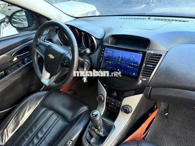 CRUZE 1.6LT 2017 SỐ SÀN ,BẢO HÀNH 1 NĂM XE CHẤT