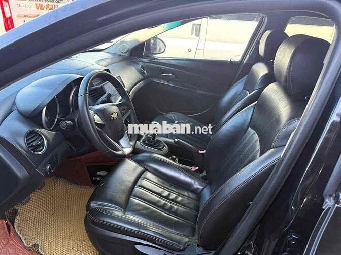 CRUZE 1.6LT 2017 SỐ SÀN ,BẢO HÀNH 1 NĂM XE CHẤT