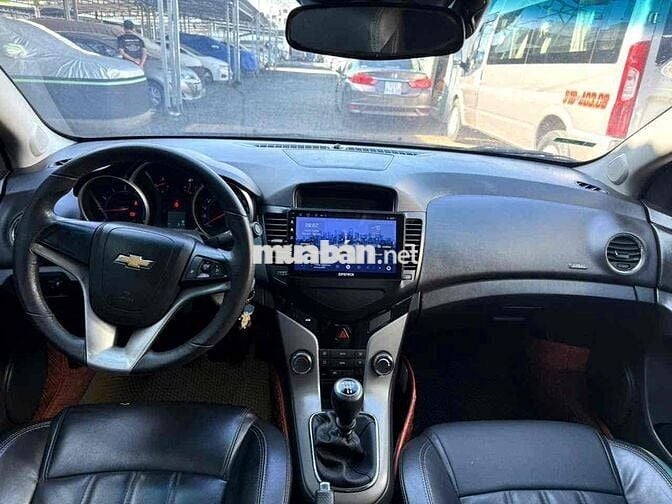 CRUZE 1.6LT 2017 SỐ SÀN ,BẢO HÀNH 1 NĂM XE CHẤT