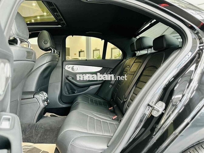 Mercedes Benz C Class 2016 C300 AMG - 90000 km