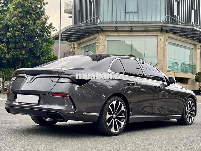Vinfast Lux A Premium 2019
