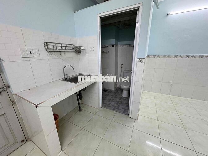 PHÒNG TRỌ TRẦN VĂN ƠN - TÂN PHÚ (THÁNG ĐẦU GIẢM 500k)9