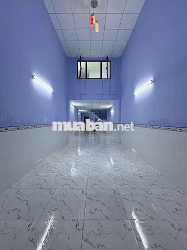 Nhà mới gần chợ trung chánh, trệt suốt làm kho may đúc lửng 2pn 2wc