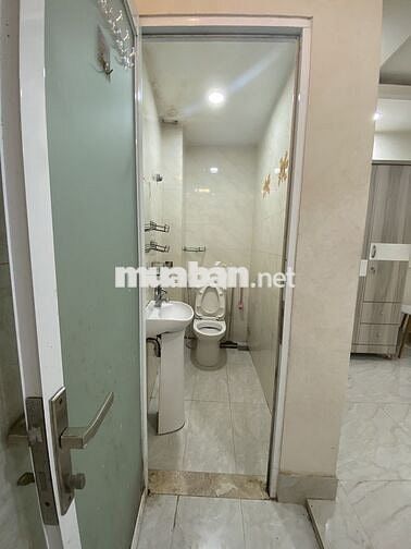 SIÊU RẺ, phòng RỘNG, tầng TRỆT, nội thất CAO CẤP, đườg NGUYỄN VĂN NGHI